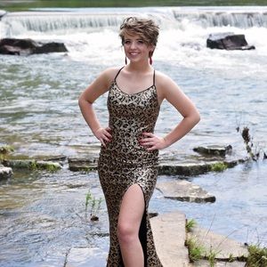 Meet your Posher, Bella